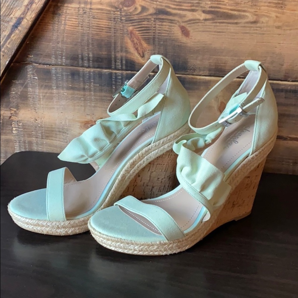 Sea green espadrilles with ruffle details - Picture 2 of 3